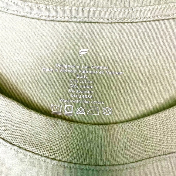 Fabletics The 24-7 Tee, Thyme, L - Picture 5 of 6